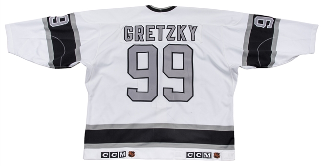 Wayne Gretzky Game Issued & Signed Los Angeles Kings Jersey (Letter Of Provenance & Beckett)